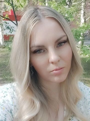 Викуся